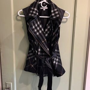 CAbi Moto Grid Vest Size Small